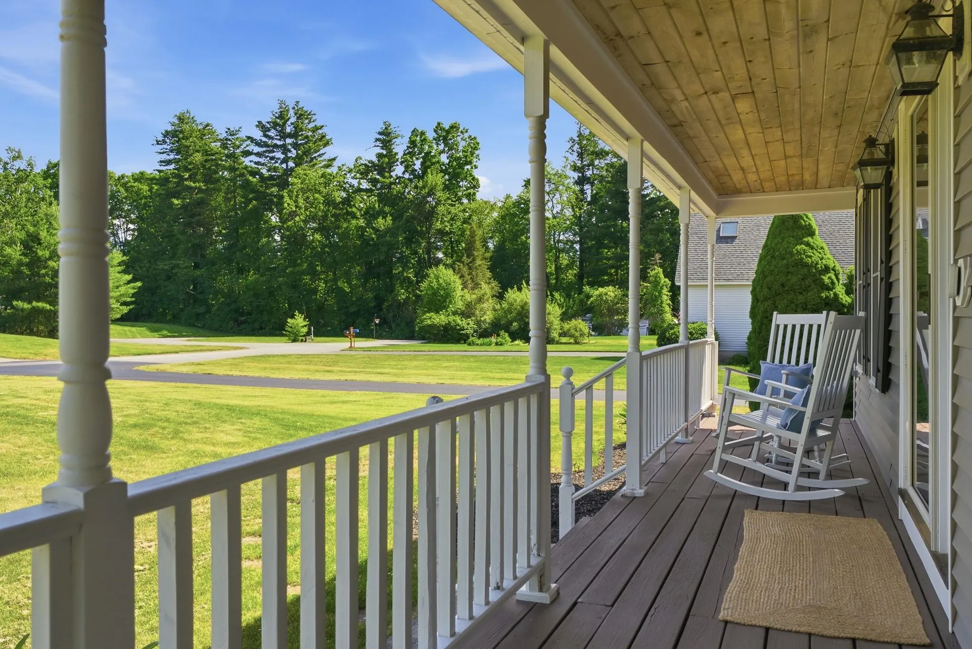 17 Donmac Drive Derry NH 03038