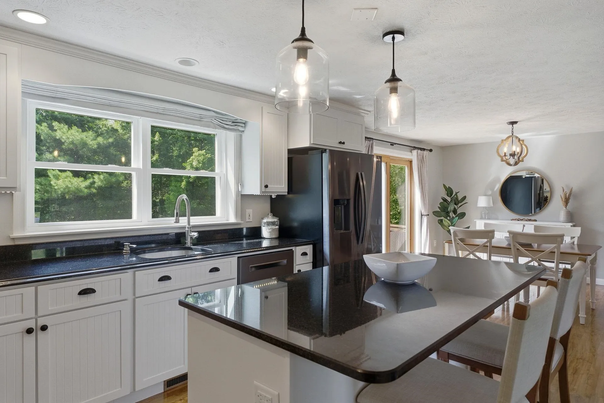 17 Donmac Drive Derry NH 03038
