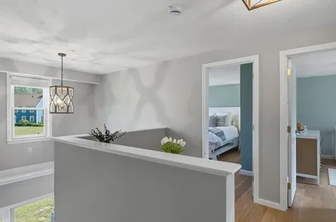 17 Donmac Drive Derry NH 03038