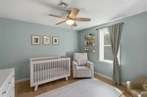 17 Donmac Drive Derry NH 03038