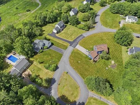 17 Donmac Drive Derry NH 03038