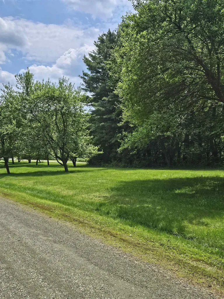1502 King Hill Road New London NH 03257
