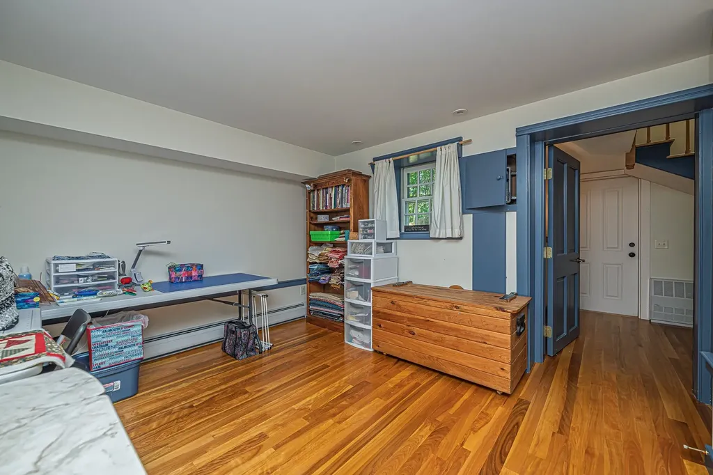 1502 King Hill Road New London NH 03257