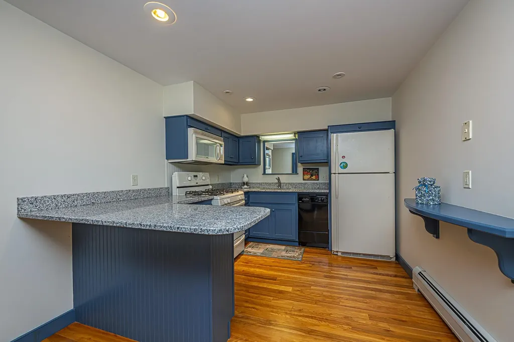 1502 King Hill Road New London NH 03257