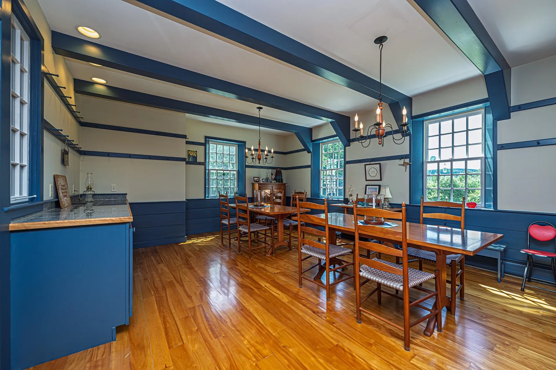 1502 King Hill Road New London NH 03257