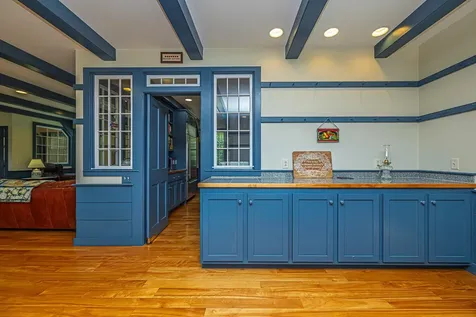 1502 King Hill Road New London NH 03257