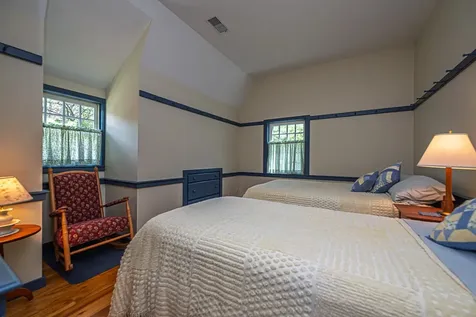 1502 King Hill Road New London NH 03257