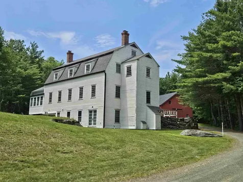 1502 King Hill Road New London NH 03257
