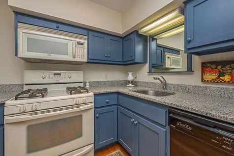 1502 King Hill Road New London NH 03257