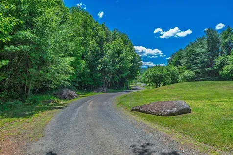 1502 King Hill Road New London NH 03257