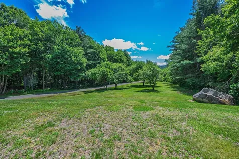 1502 King Hill Road New London NH 03257