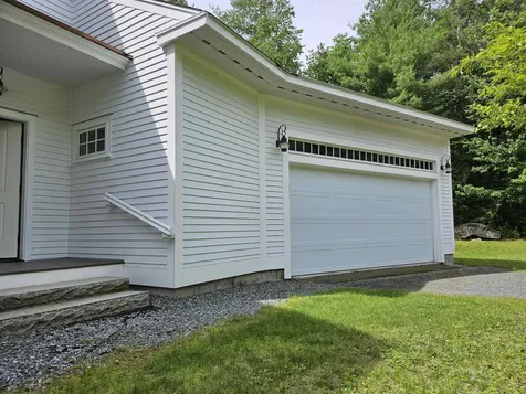 1502 King Hill Road New London NH 03257