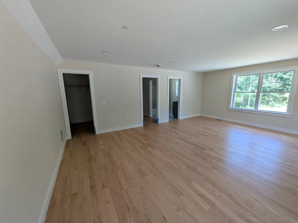 264 Colburn Road New Boston NH 03070