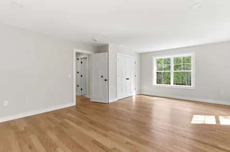 264 Colburn Road New Boston NH 03070