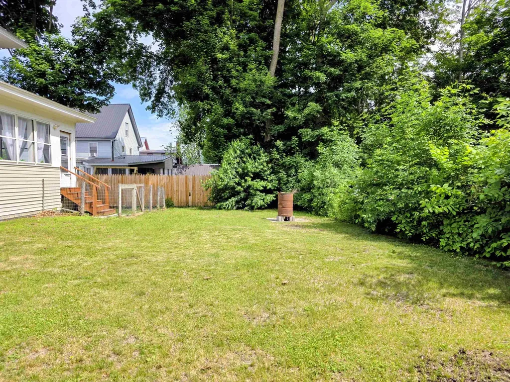 32 Smith Street Haverhill NH 03785