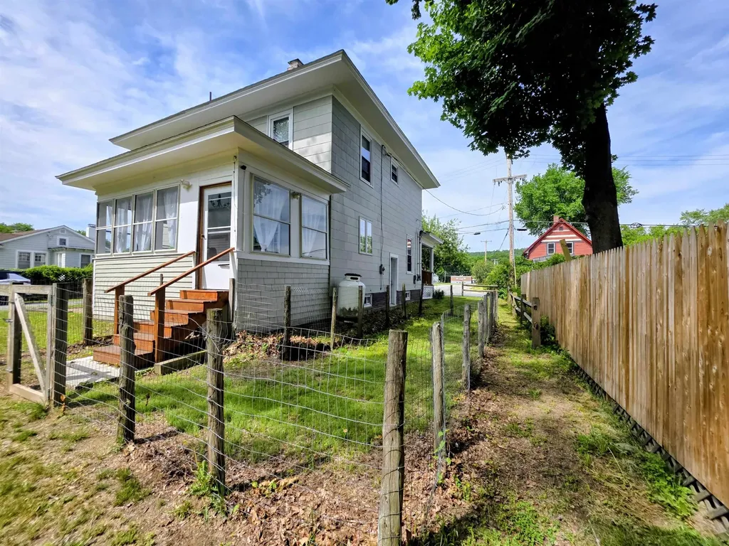 32 Smith Street Haverhill NH 03785