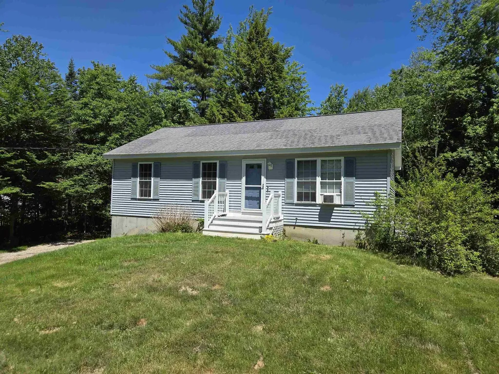 17 Winwood Drive Barnstead NH 03225