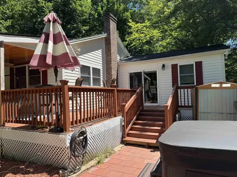 14 Elm St Extension Ossipee NH 03864