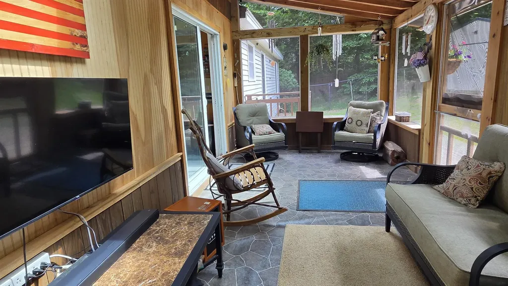 20 Indianhead Lane Gilmanton NH 03237