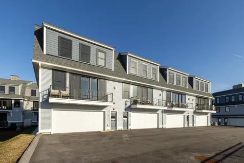 25 Little Bay Drive Dover NH 03820
