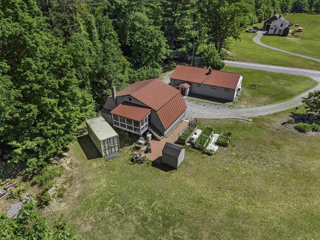 35 Tyler Road Hopkinton NH 03229