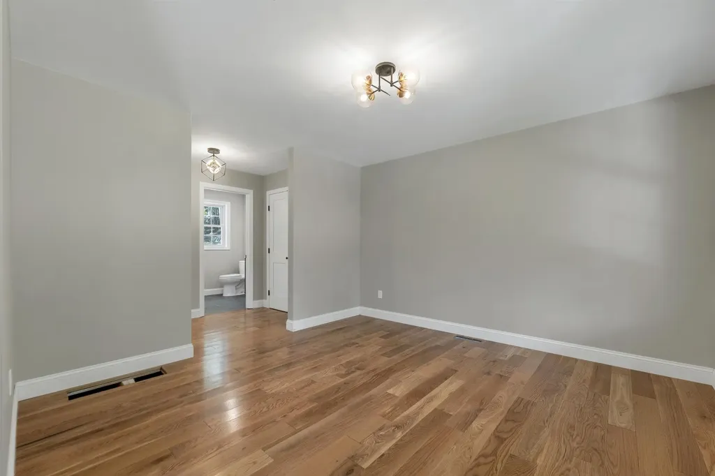 63 Mount Delight Road Deerfield NH 03037