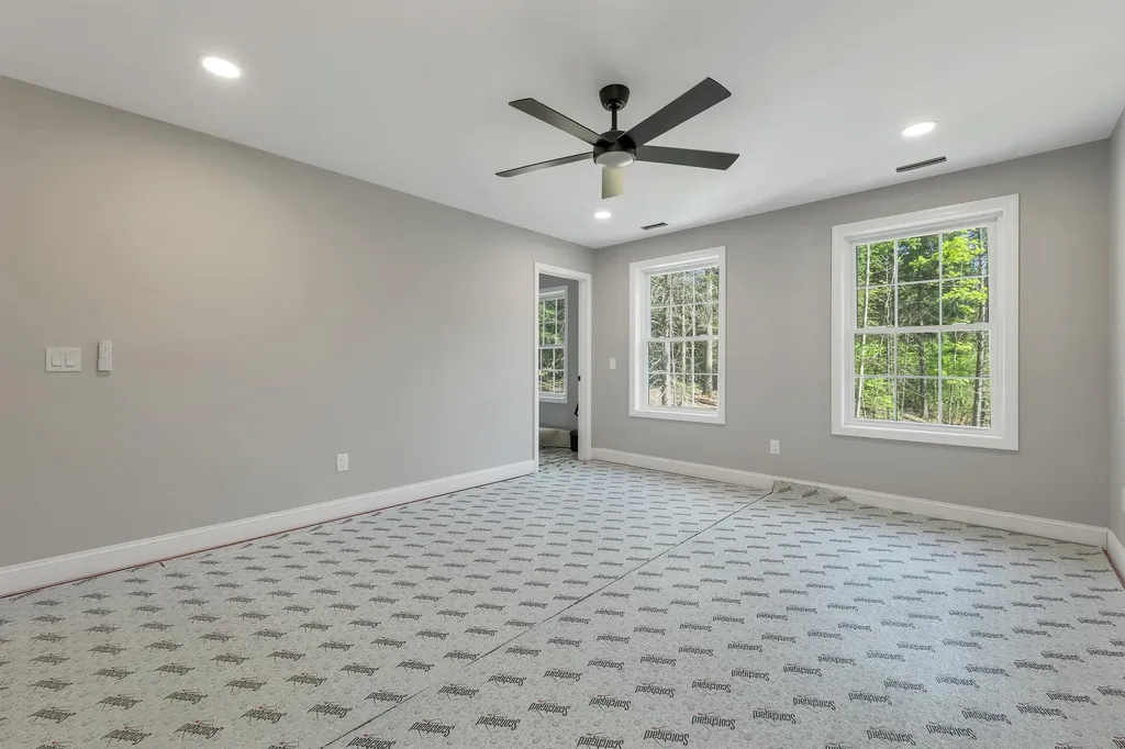63 Mount Delight Road Deerfield NH 03037