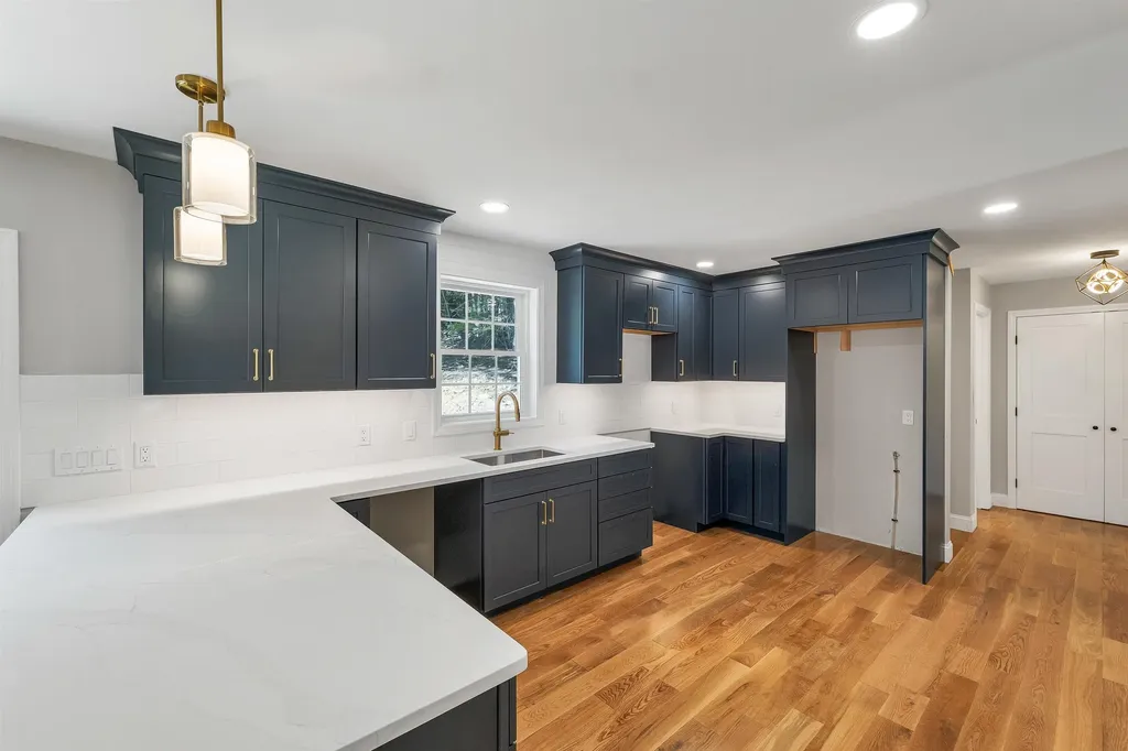 63 Mount Delight Road Deerfield NH 03037