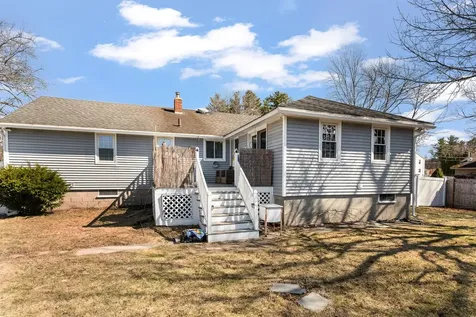 6 Messer Avenue Salem NH 03079