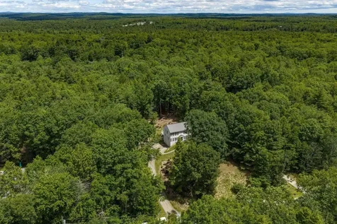 177 Whittier Drive Fremont NH 03044