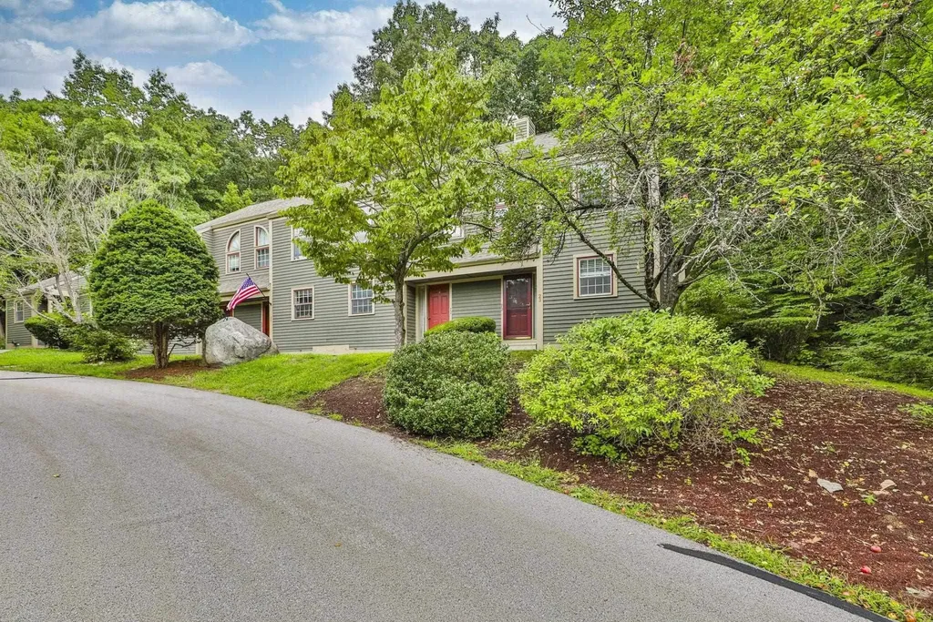 1465 Hooksett Road Hooksett NH 03106