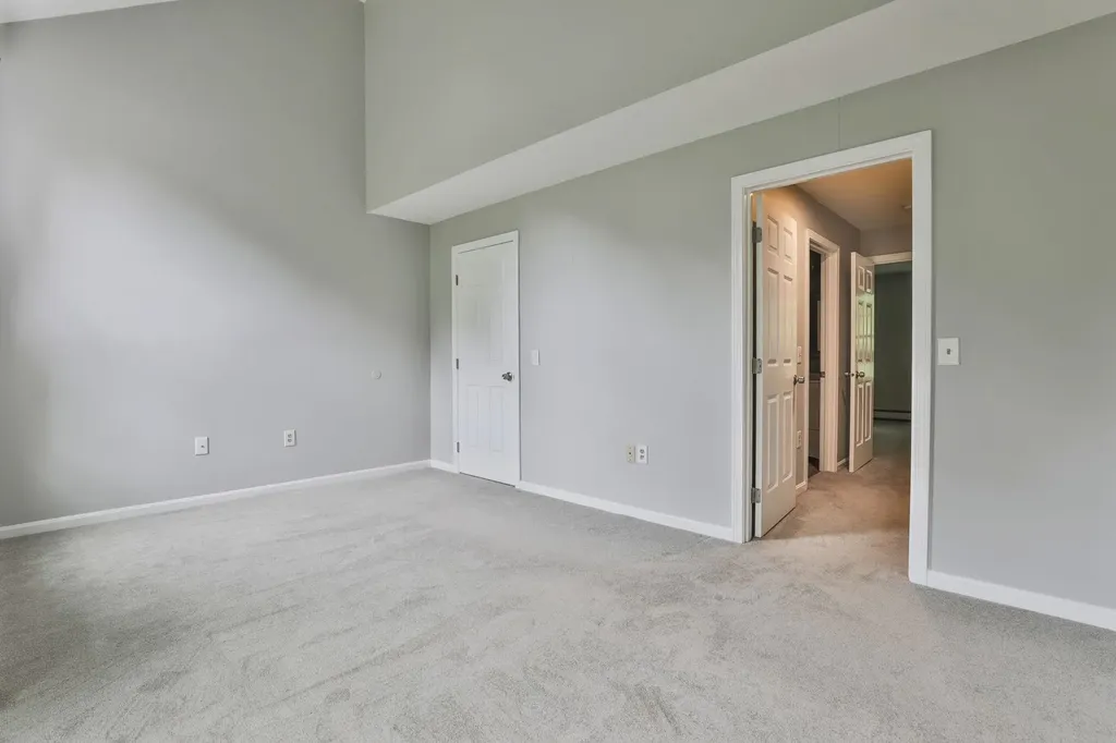 1465 Hooksett Road Hooksett NH 03106