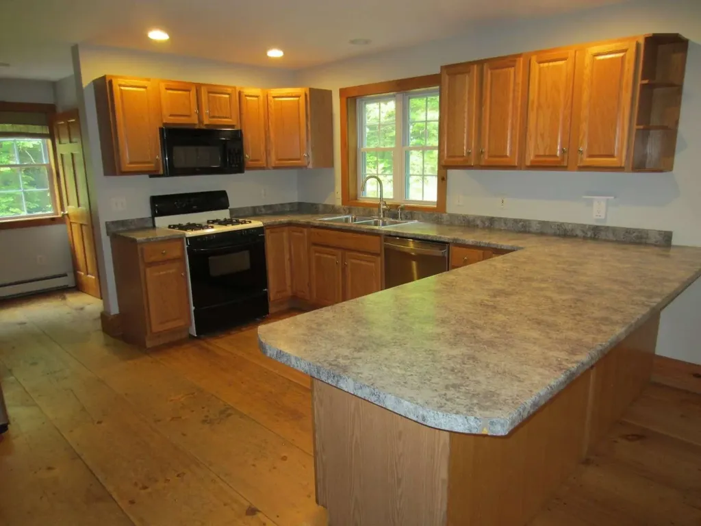 114 Ledgewood Terrace Bridgewater NH 03222