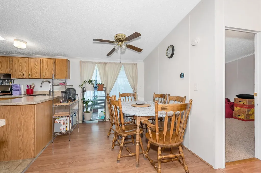 3 Robyn Court Litchfield NH 03052