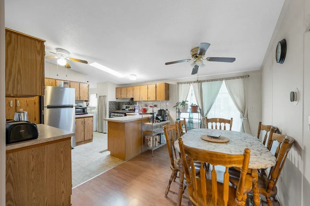 3 Robyn Court Litchfield NH 03052