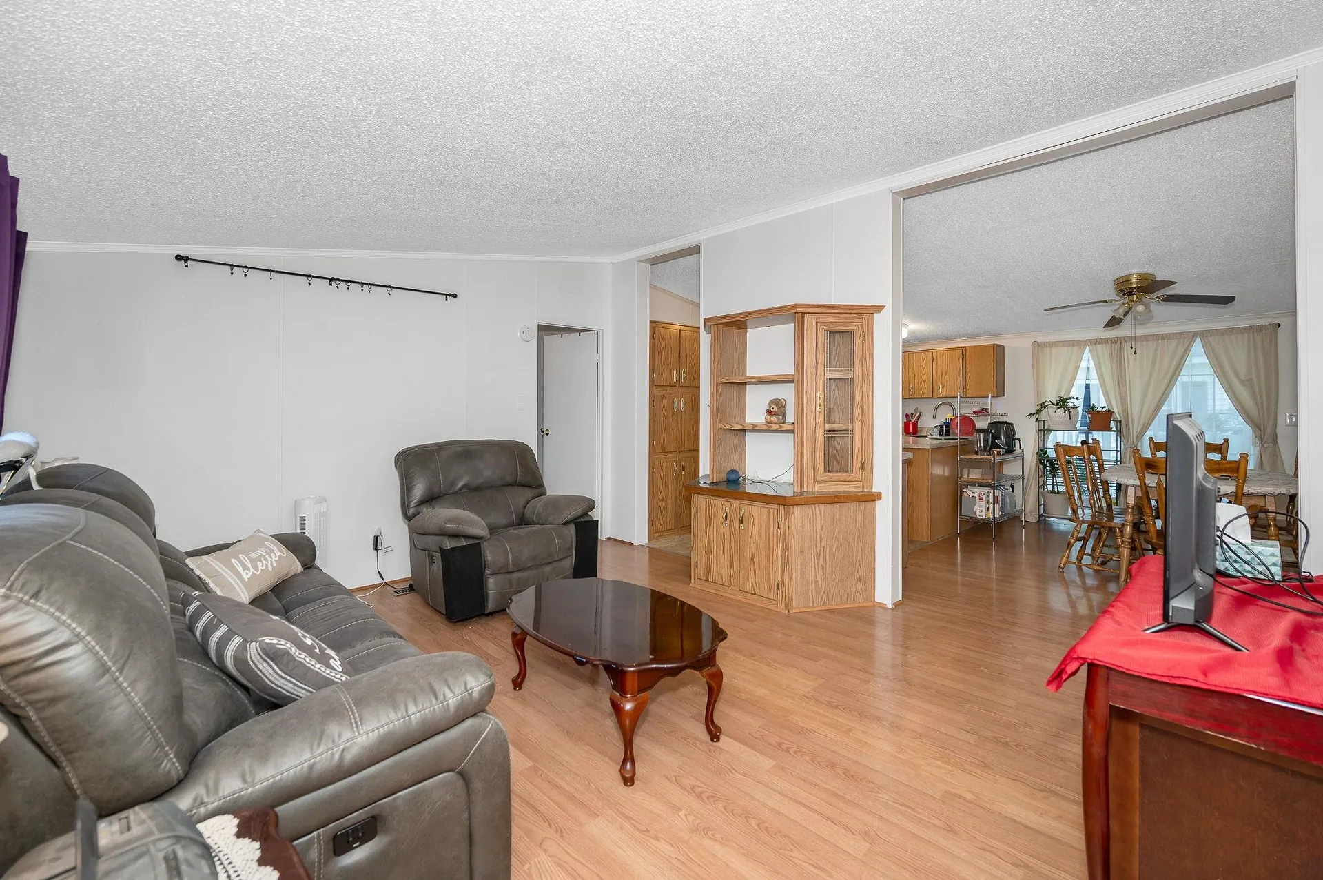 3 Robyn Court Litchfield NH 03052
