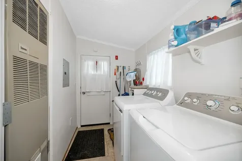 3 Robyn Court Litchfield NH 03052