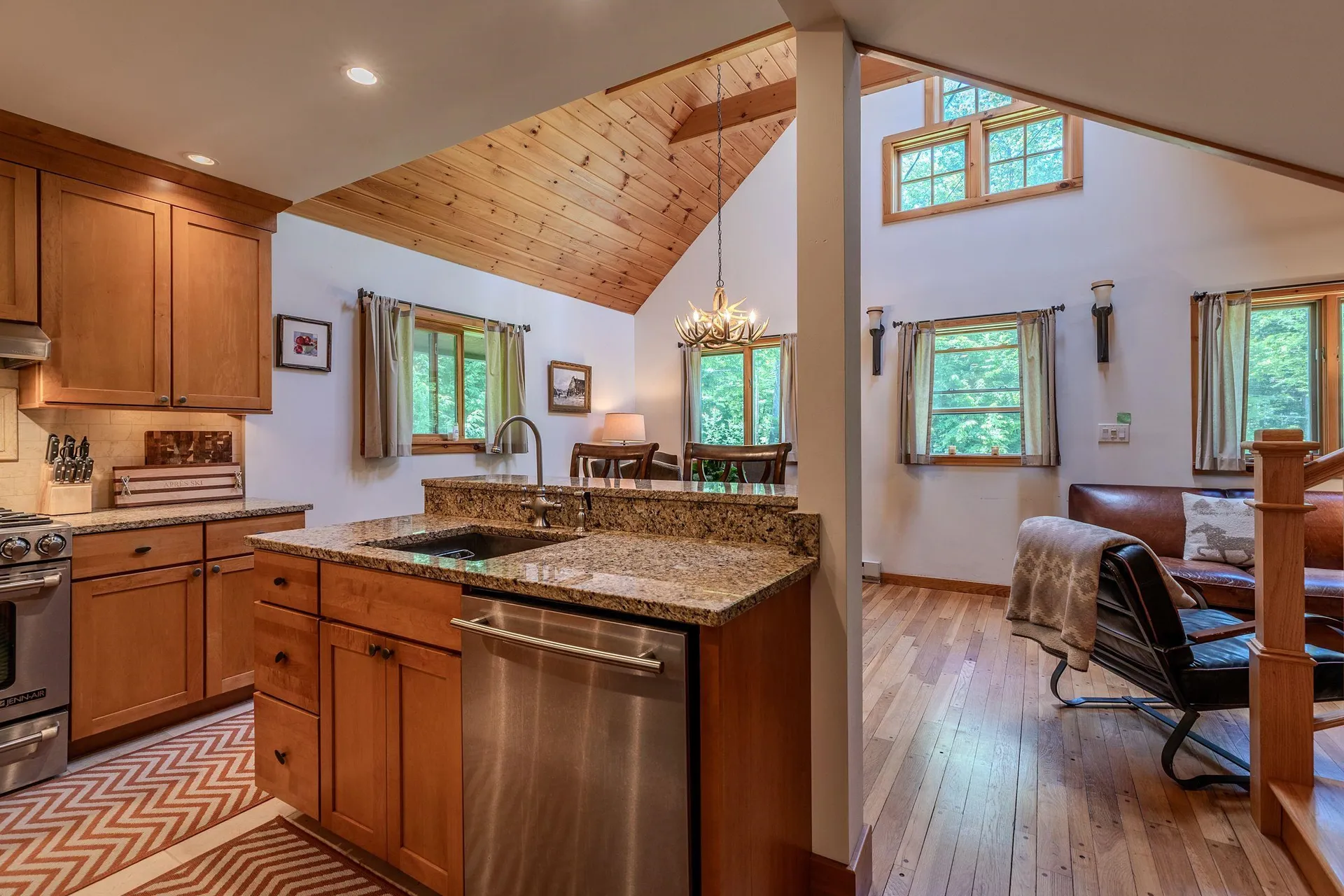 155 Pratt Bridge Road Jamaica VT 05343