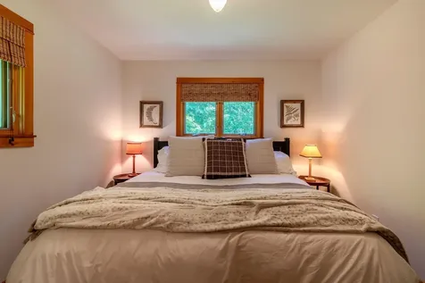 155 Pratt Bridge Road Jamaica VT 05343