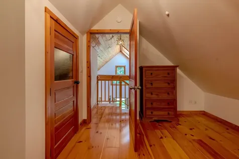 155 Pratt Bridge Road Jamaica VT 05343