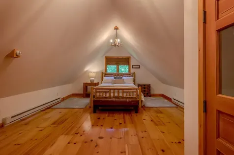 155 Pratt Bridge Road Jamaica VT 05343