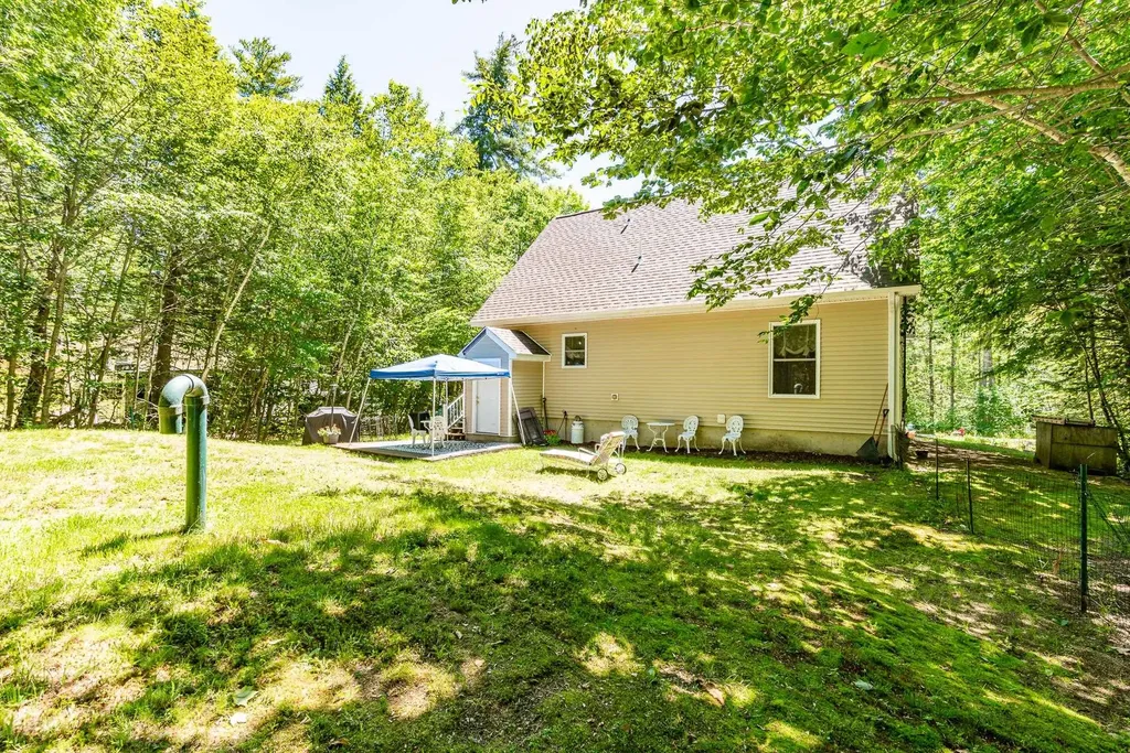 11 Spruce Road Middleton NH 03887