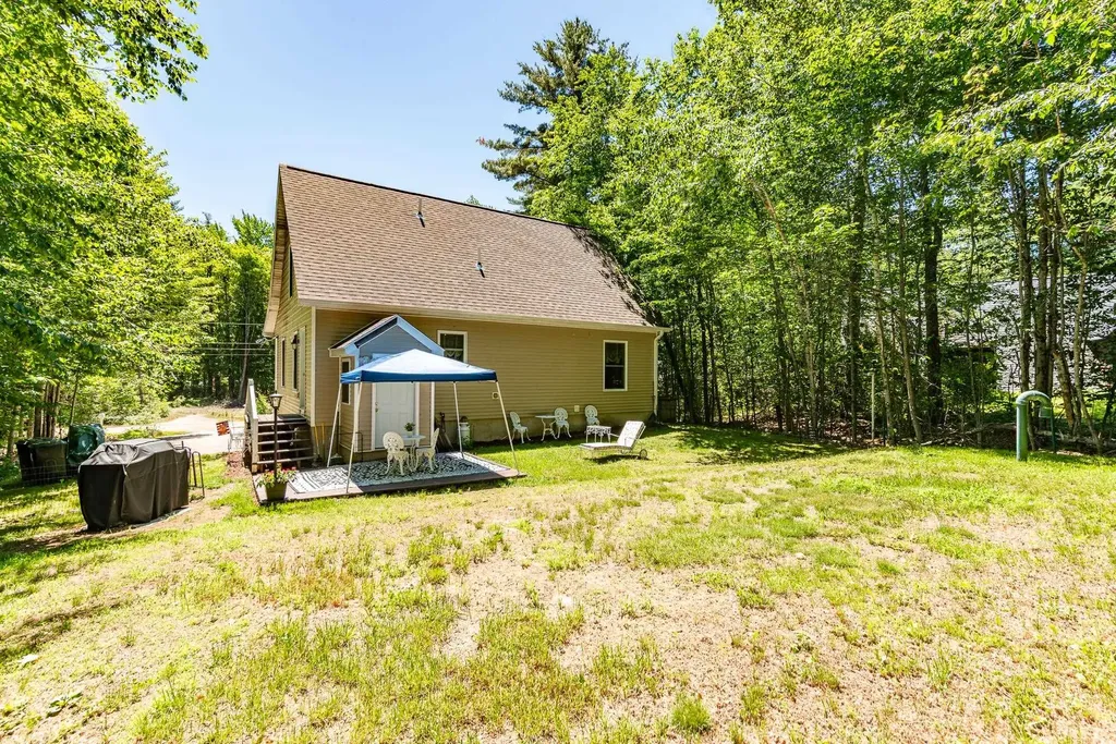 11 Spruce Road Middleton NH 03887