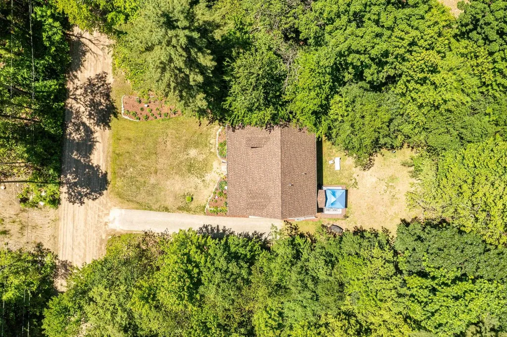 11 Spruce Road Middleton NH 03887