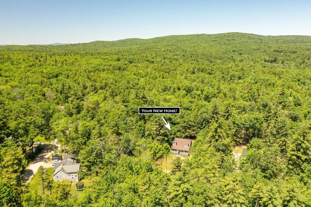 11 Spruce Road Middleton NH 03887