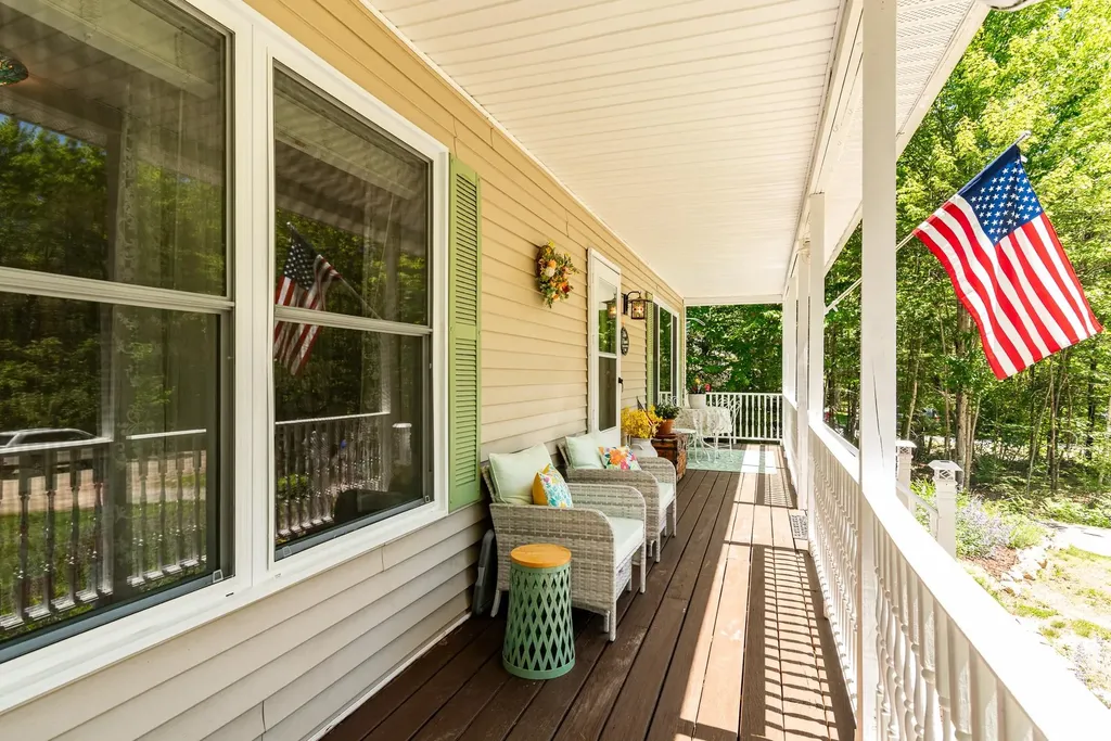11 Spruce Road Middleton NH 03887