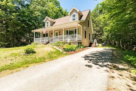 11 Spruce Road Middleton NH 03887