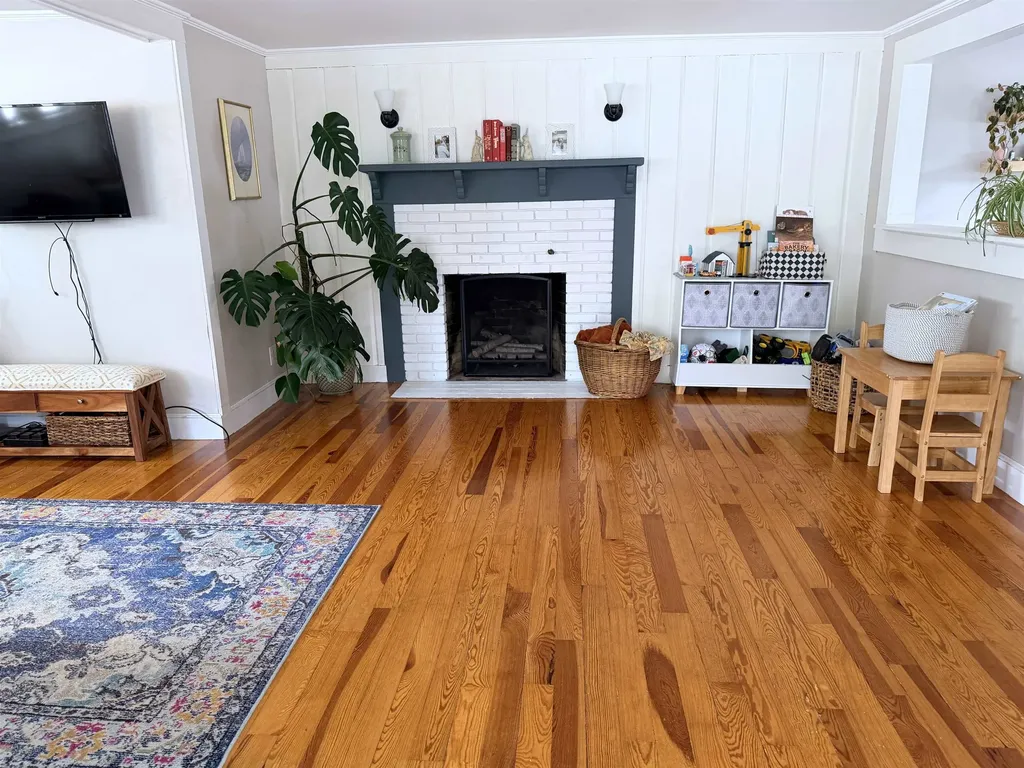 87 Chestnut Hill Road Rochester NH 03867