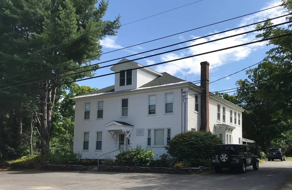 1092 Nh Route 175 Campton NH 03223