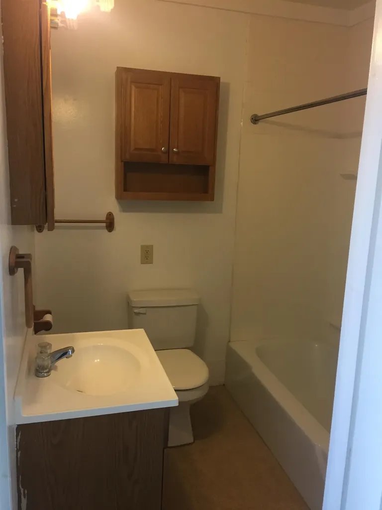 1092 Nh Route 175 Campton NH 03223